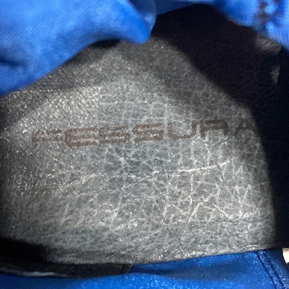 Fessura Platform Leather Sandals - Picture 9 of 16